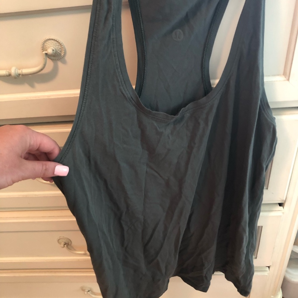 Lulu lemon tank